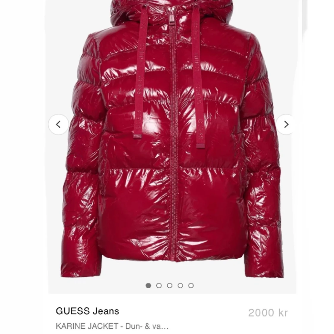 Röd pufferjacka från GUESS  - 2