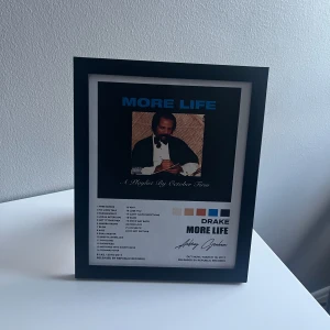 Drake - More life - Drake - More life tavla. Storlek 20x25. Finns att hämta i Östersund🤗 Ram ingår alltid✅