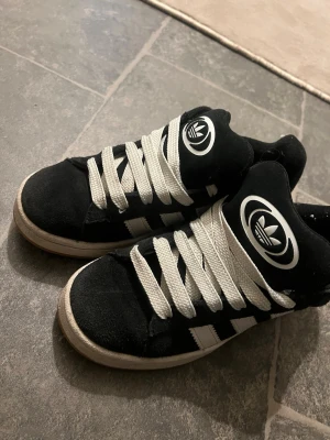 Adidas campus  - Säljer mina adidas campus som inte längre kommer till användning 