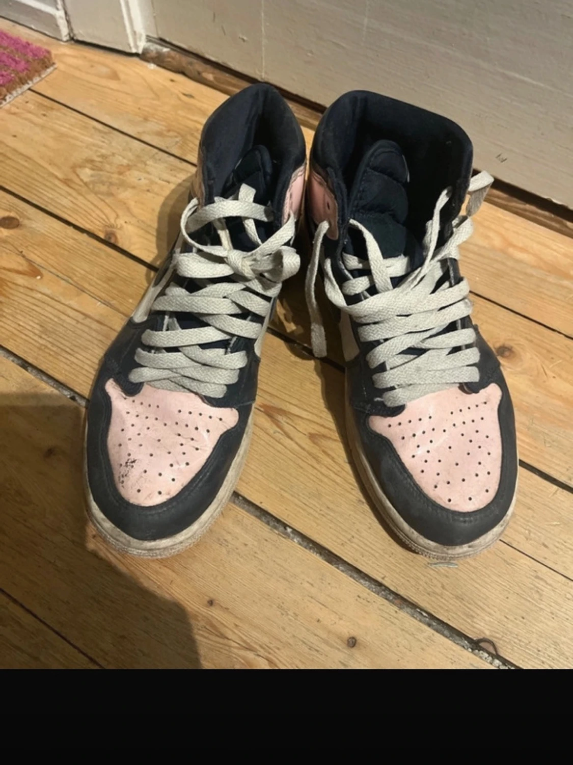 Nike Jordan 1 High i rosa och marinblå - 5