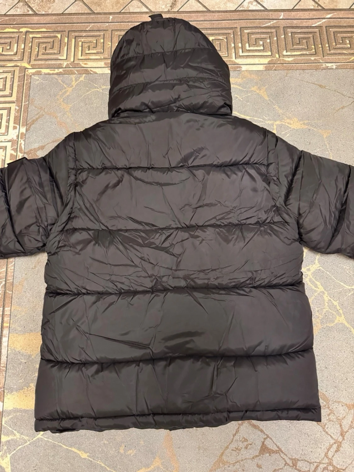 Svart pufferjacka från Burberry - 2