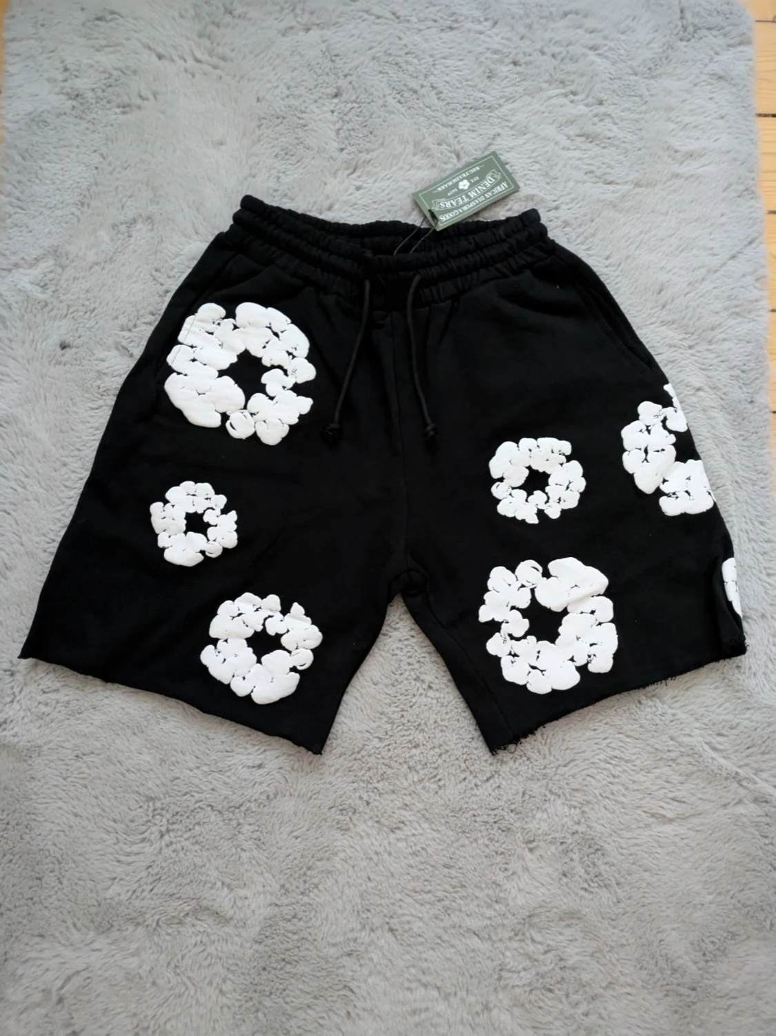 DT shorts