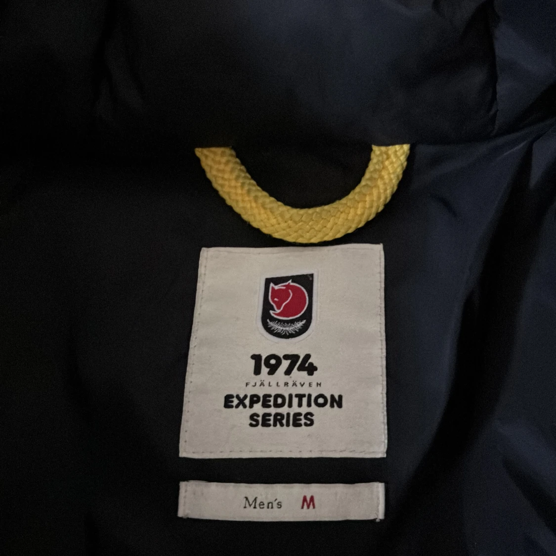 Svart dunjacka Fjällräven Expedition M - 2