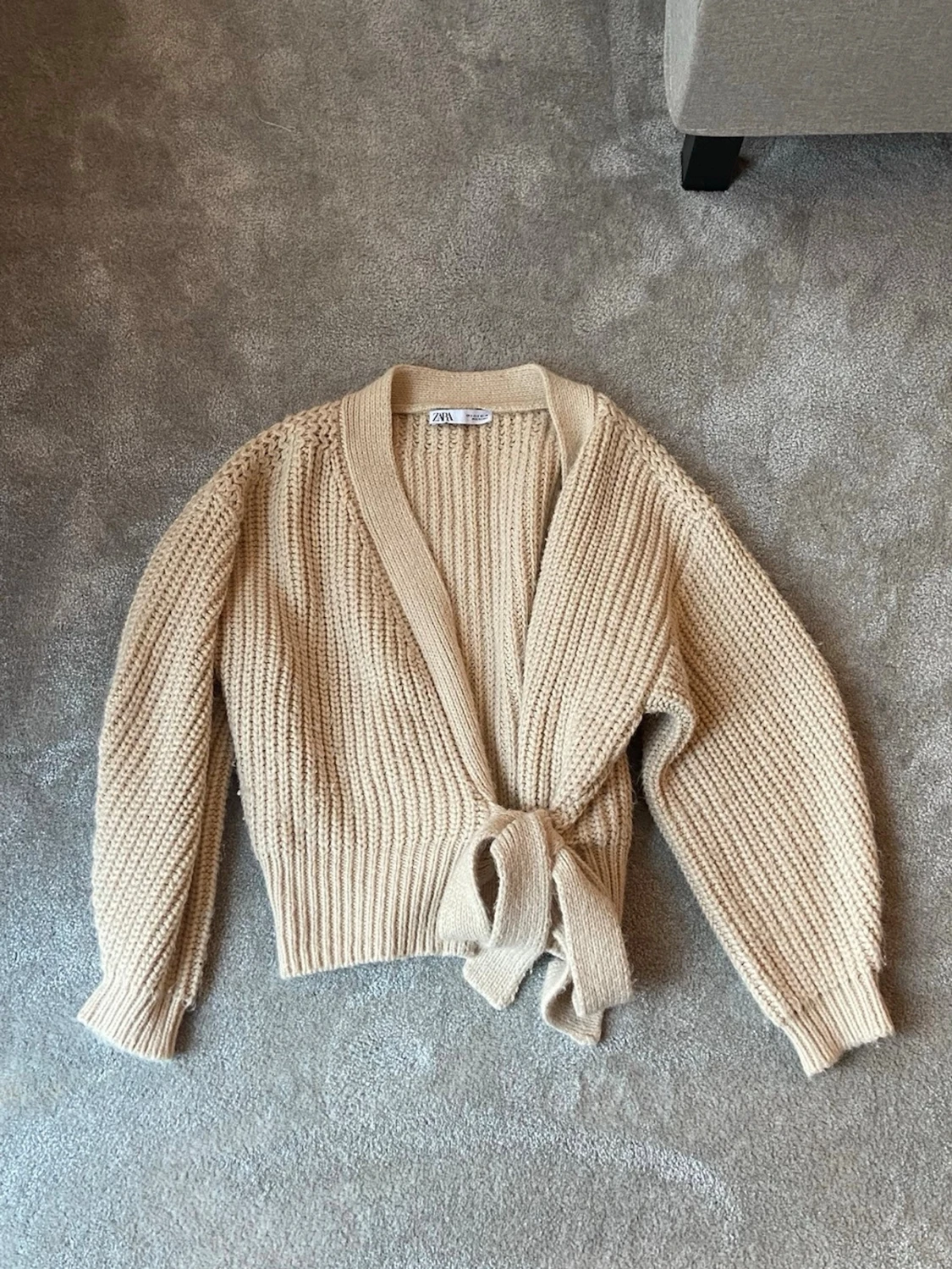 Stickad omlott kofta  - 1