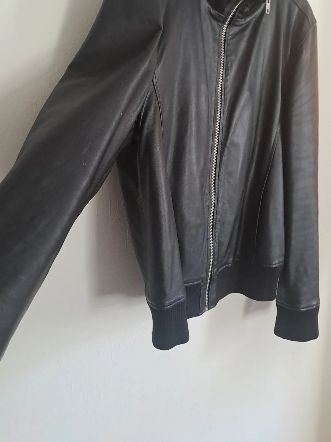 Svart klassisk skinnjacka - 3