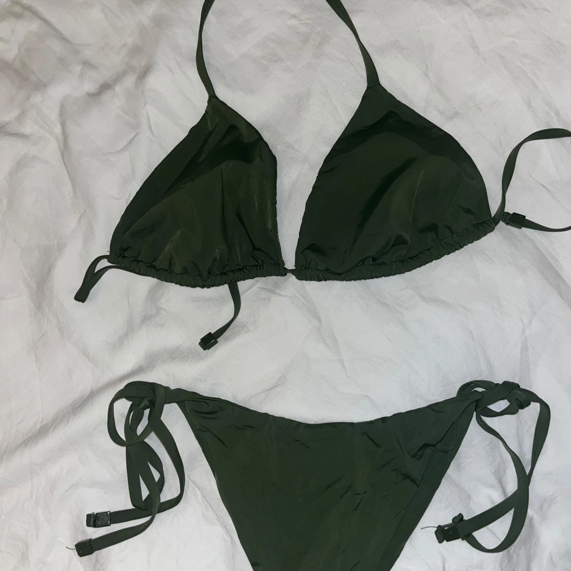 Calzedonia Mörkgrön bikini med knyt - 1