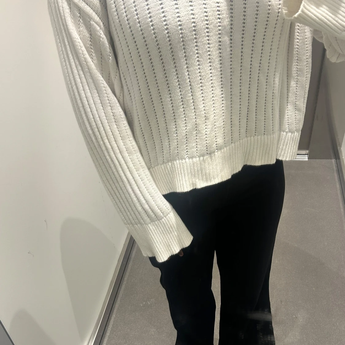 Vit stickad tröja från C, XL - 1