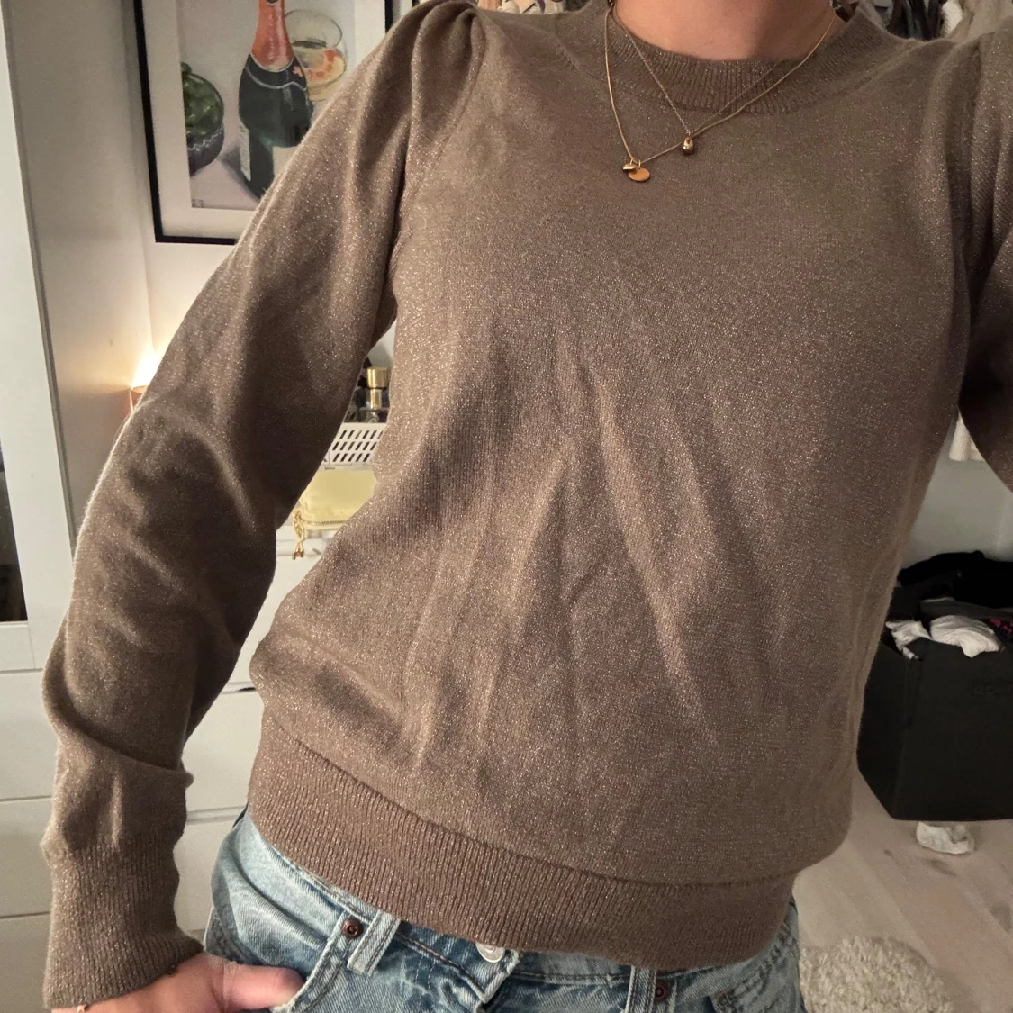 Brun glittrig tröja med puffärm - 2