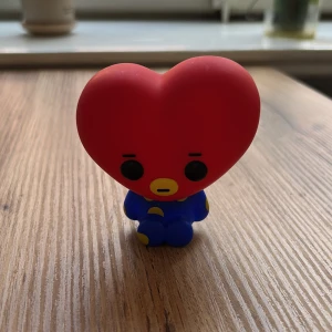 Pop figur BTS V BT21 - Pop figur BTS medlemmen V. BT21