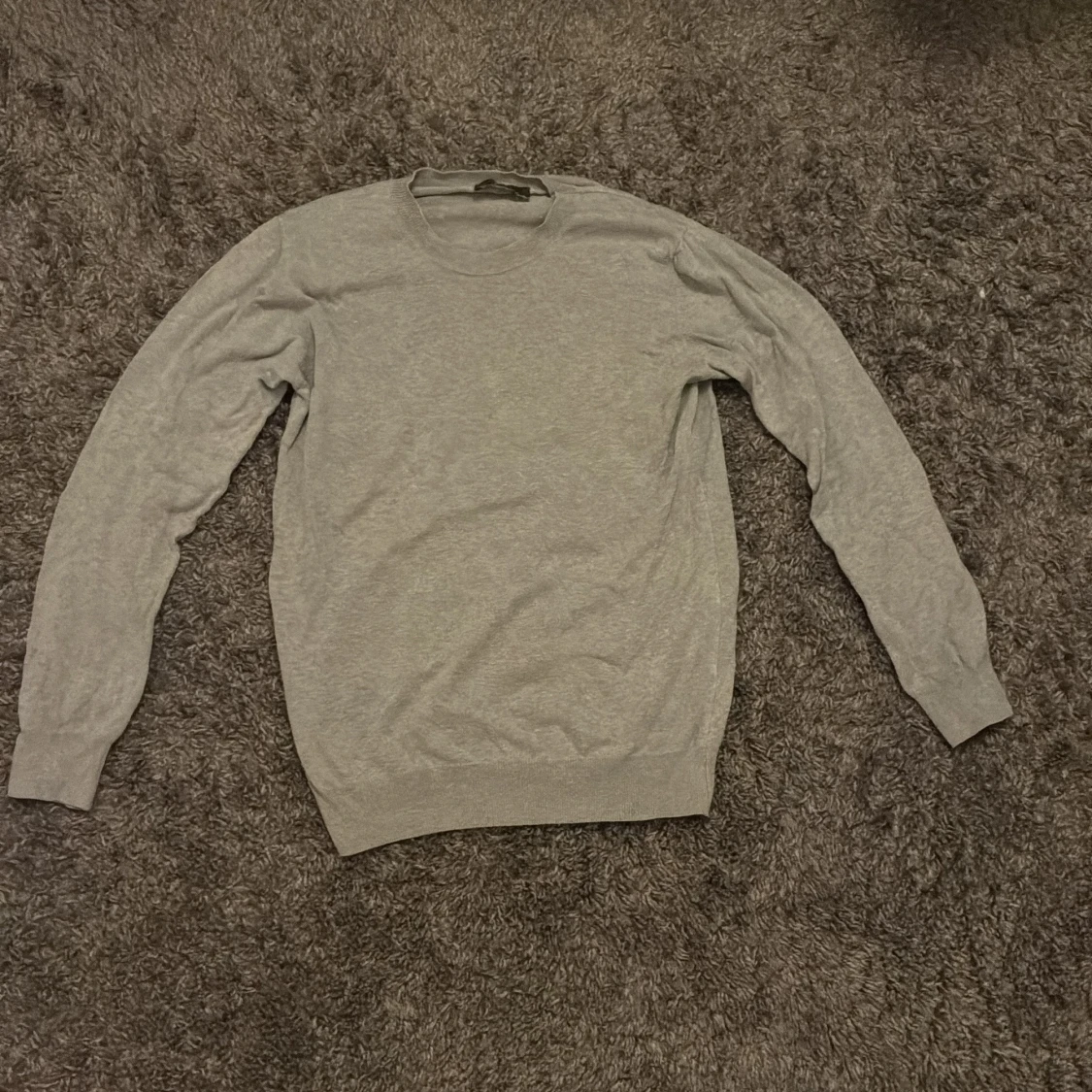 Grå tröja från Oscar Jacobson