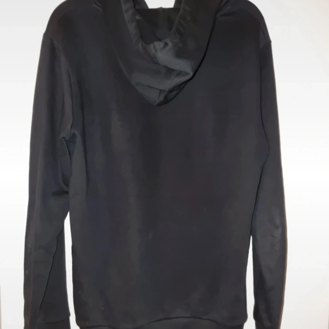 Svart Calvin Klein hoodie med logga - 1