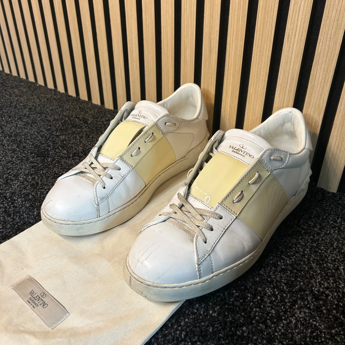 Valentino open 41-42