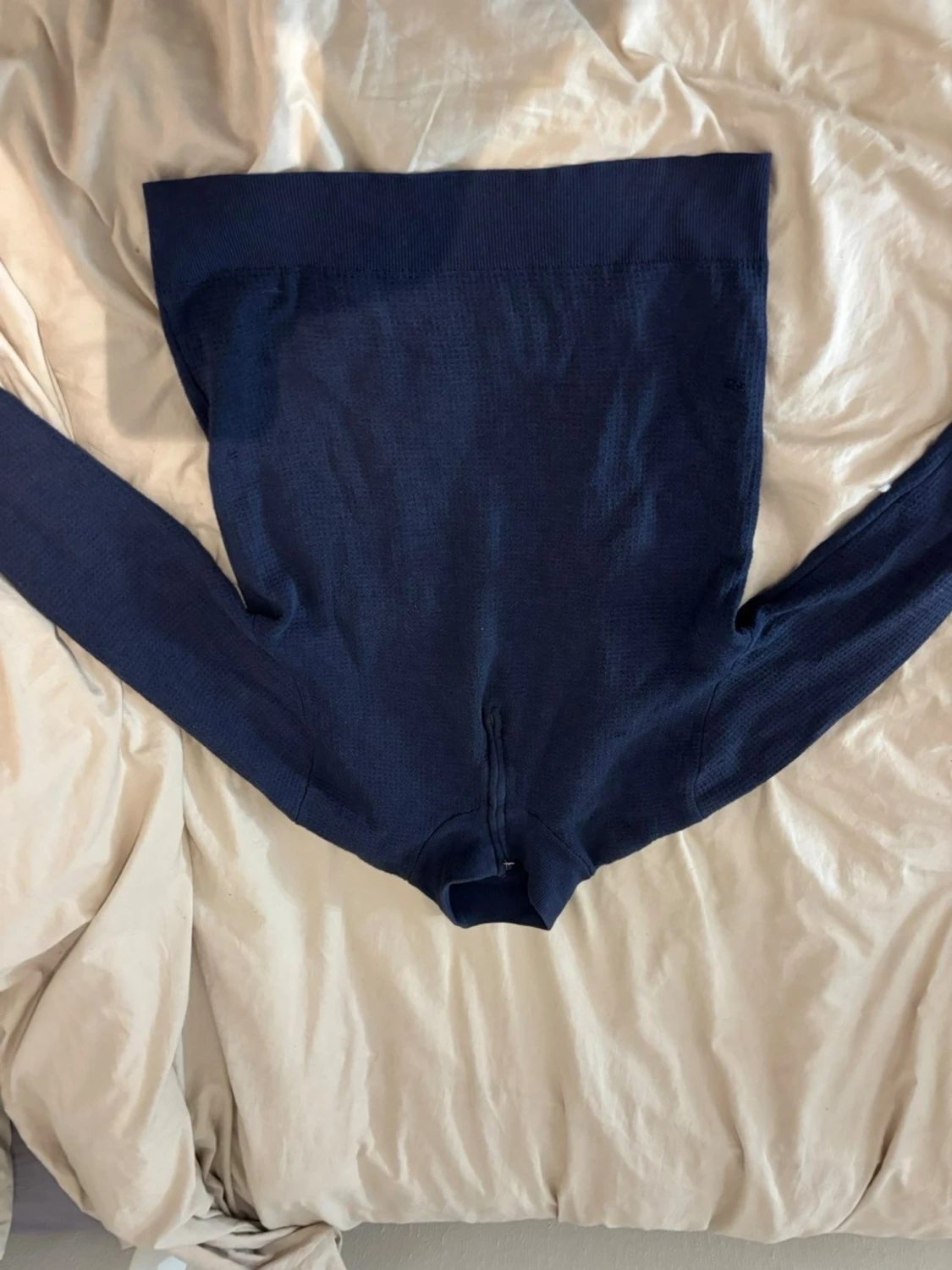 Mörkblå stickad polotröja half zip