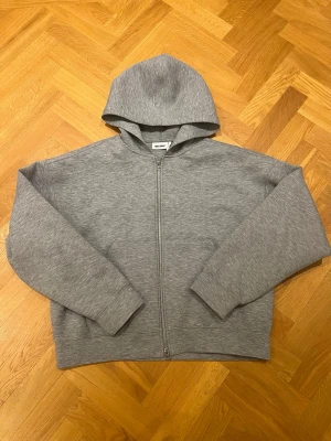 Weekday scuba hoodie - Weekday scuba full zip hoodie with double zipper and two front pockets