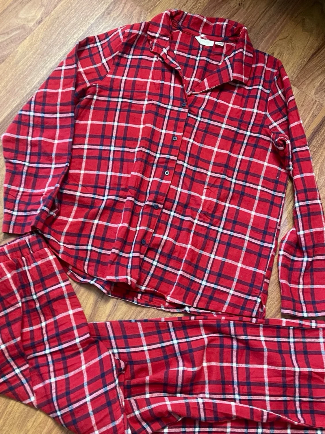 Rutig röd pyjamas från esmara