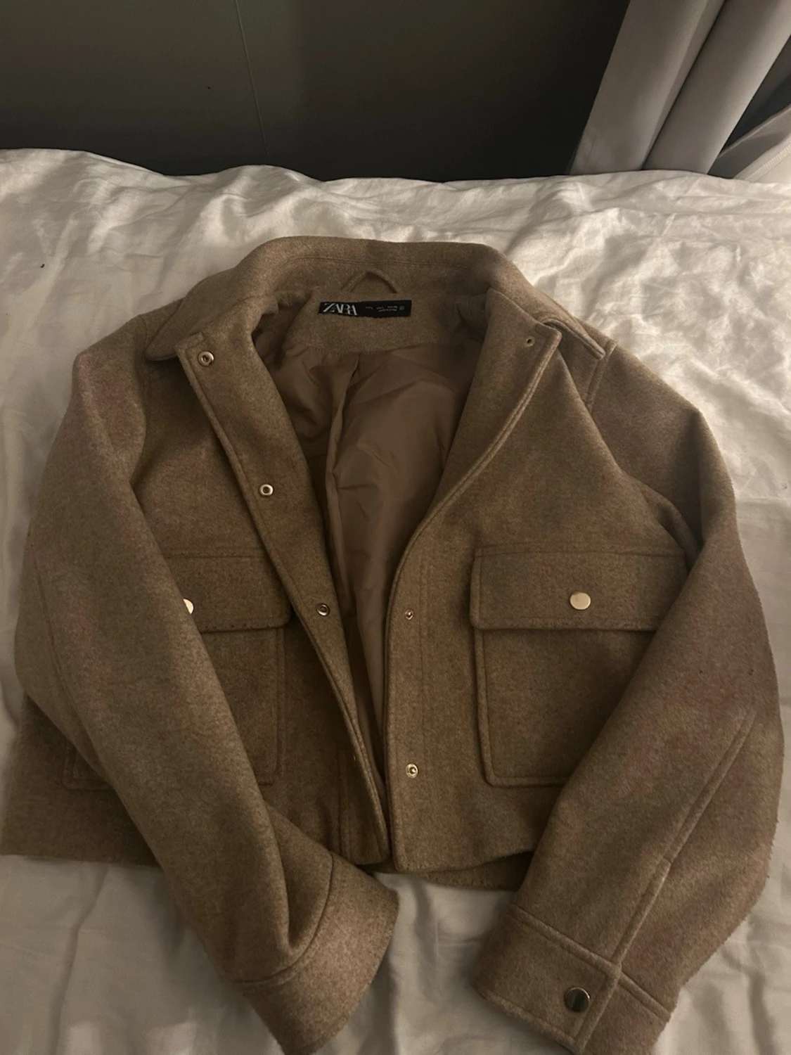 Beige overshirt från Zara