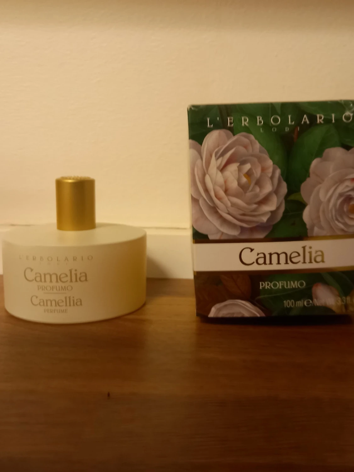 Camelia parfym från L'Erbolario