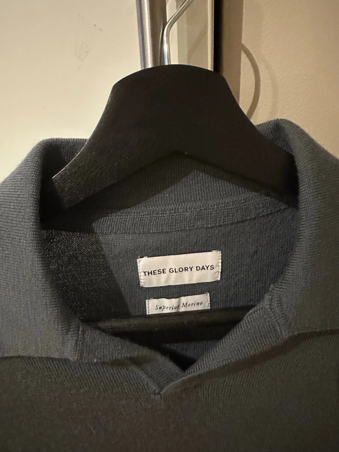 Blå stickad tröja  - 2