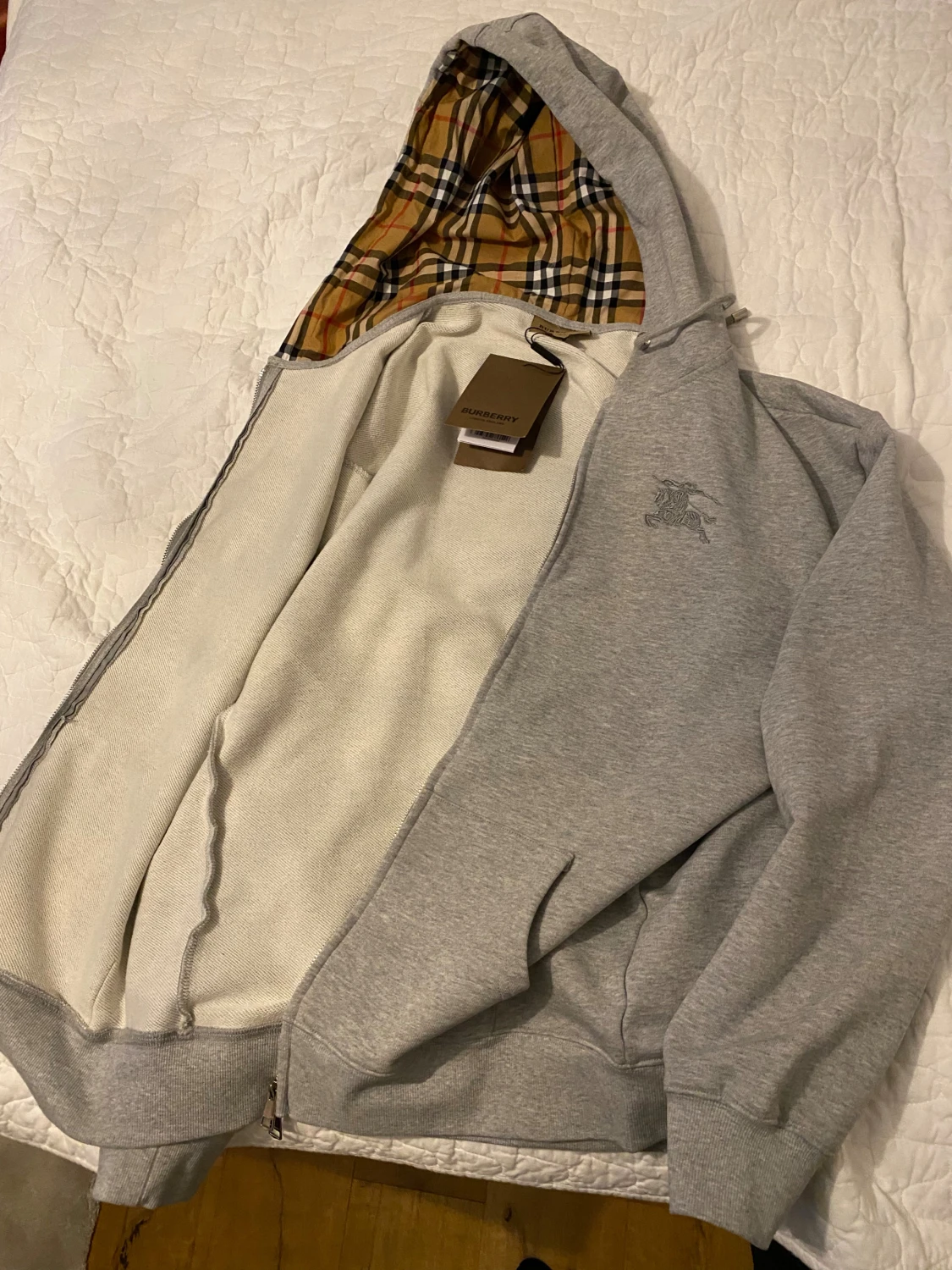 Grå zip-hoodie från Burberry - 1