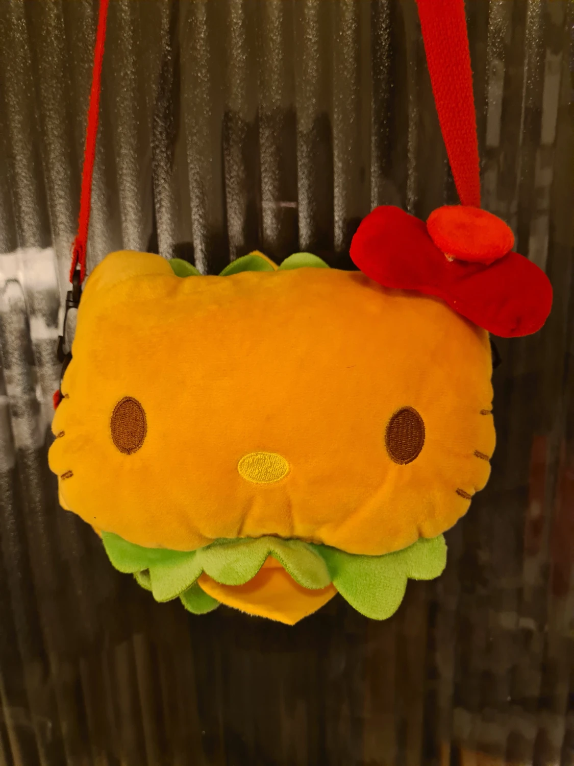 hello hamburgar kitty axelväska