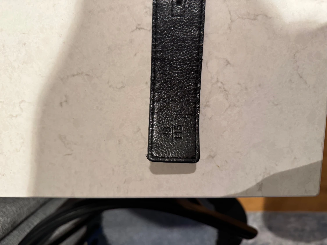 Svart och vit bälte med monogram - 4