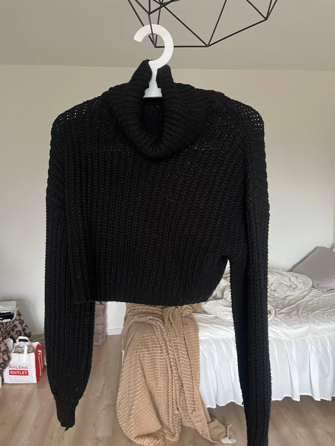 Kort stickad polotröja - 2