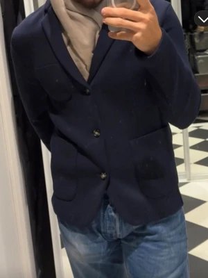 J Lindeberg kavaj jacka - J Lindeberg kavaj jacka. Storlek S. Passar S/M. Kostade 4000kr ny.