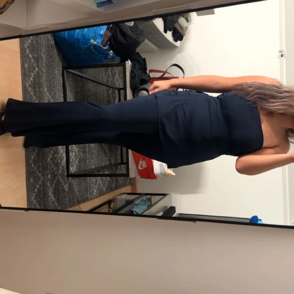  Två olika sätt en är i blå och en i brun färg  - 1