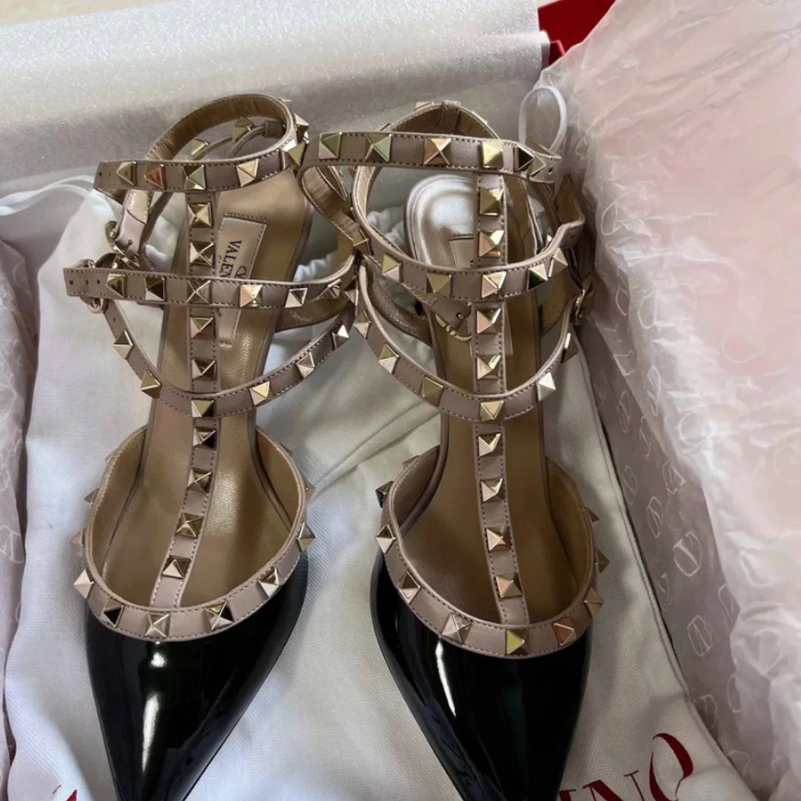 Valentino Rockstud pumps svart/beige - 2