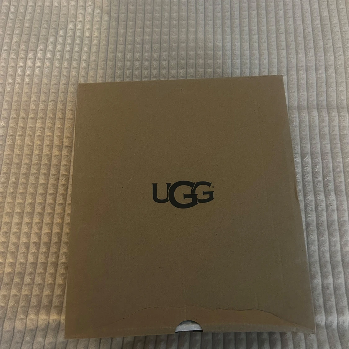 Svarta UGG Essential Mini boots