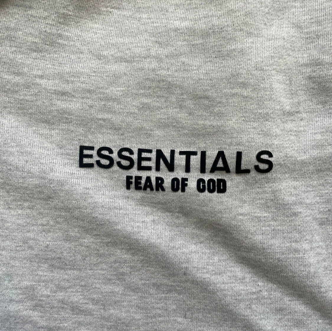 Grå Essentials Fear of God t-shirt och shorts - 4
