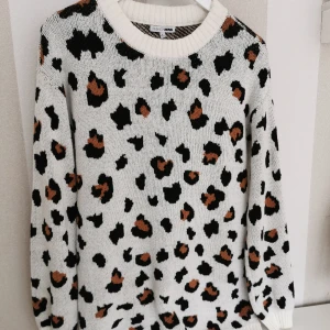 Tröja - Fint använt skick 