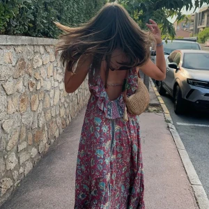 Klänning - Så fin lång klänning köpt på marknaden i st Tropez❤️