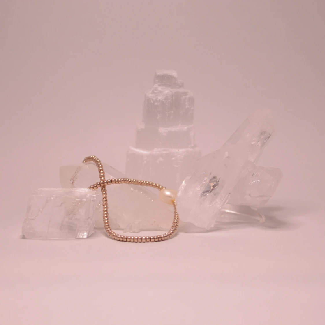 Armband handgjort, sötvattenspärla - 91