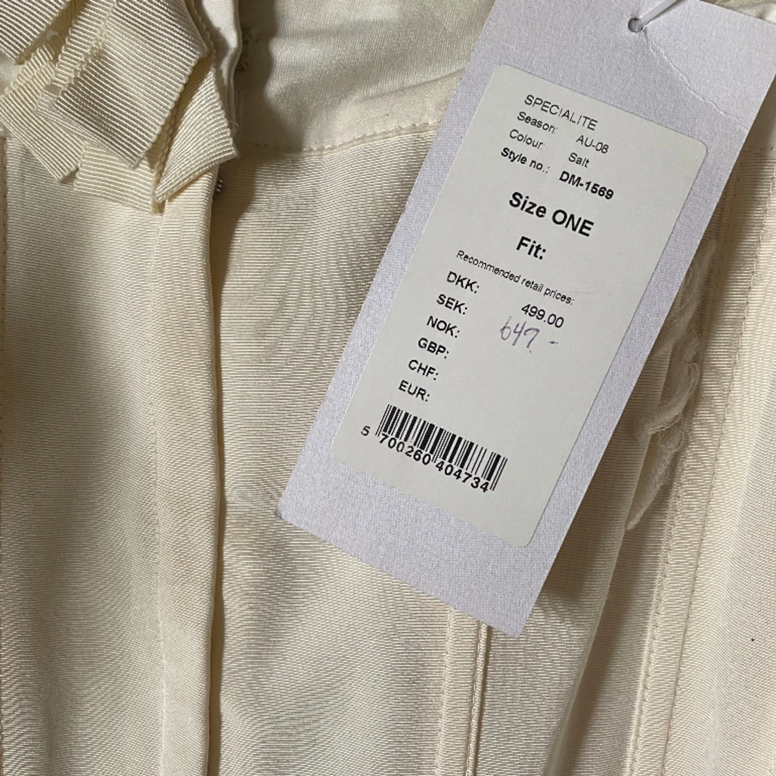 korsett med puffärmar  - 91