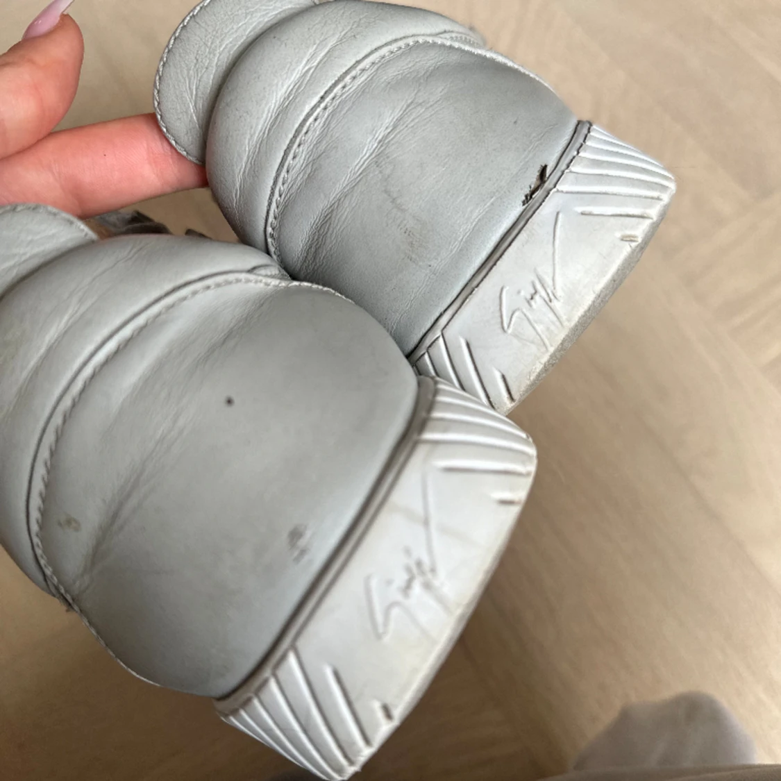 Giuseppe Zanotti skor  - 91