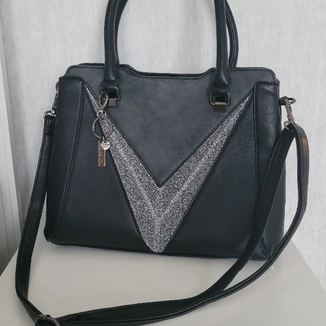 Axelväska från Dudlin