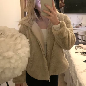 Pälsjacka - Pälsjacka från Zara💓💓