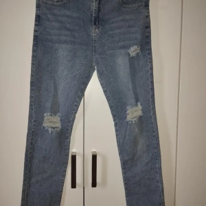 Jeans  - Ny oanvänd dam jeans 