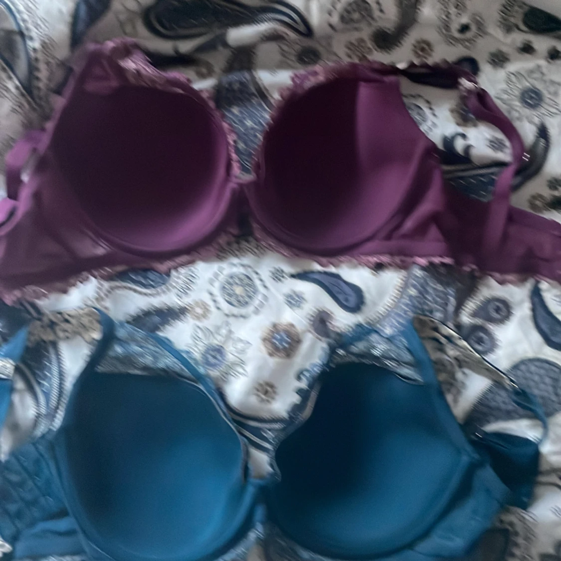 Två snygga Intimissimi bh:ar - 90