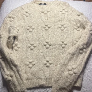 Stickad tröja - Använd men ändå bra skick