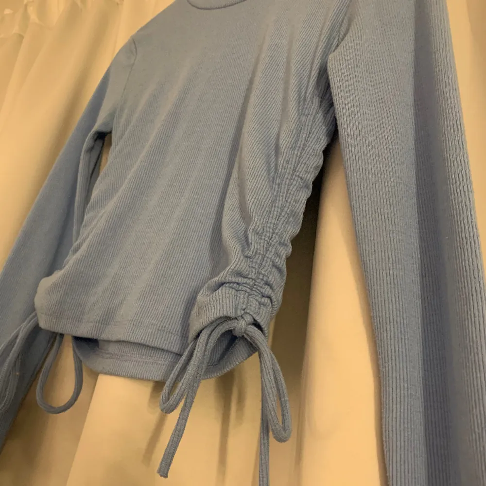En jätte fin och gullig tröja🦋💗Från Zara. Älskar denna tröjan jätte mycket men tyvärr har den blivit för liten för mig💗Skriv om du är intresserad😇. Tröjor & Koftor.