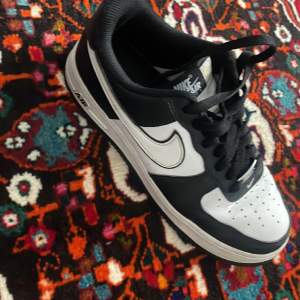 Storlek 42.5 och använda Köpta från Nike butik