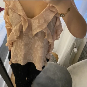 Zara topp - aldrig använd