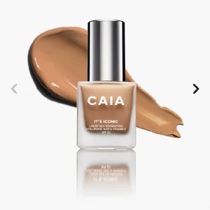 Caia  - Säljer denna helt nya Caia fondation ALDRIG använd. Färgen ser alldeles för mörk ut för mig. Nypris 325, säljer för 200kr