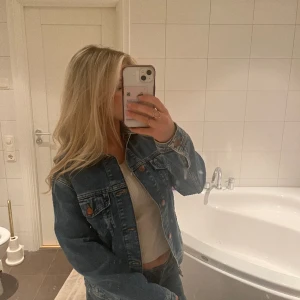 jeans jacka! - fin jeans jacka💘