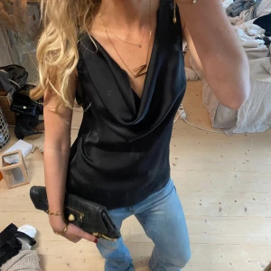 Topp - SUPER snygg, ❣️❣️