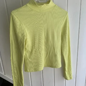 Tröja h&m - Tröja från H&M använt en gång 