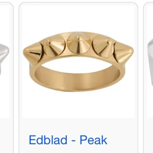 Edblad ring - Fick för en vecka sen. Inte mycket använd. Inga tecken på anvönd. Storlek M