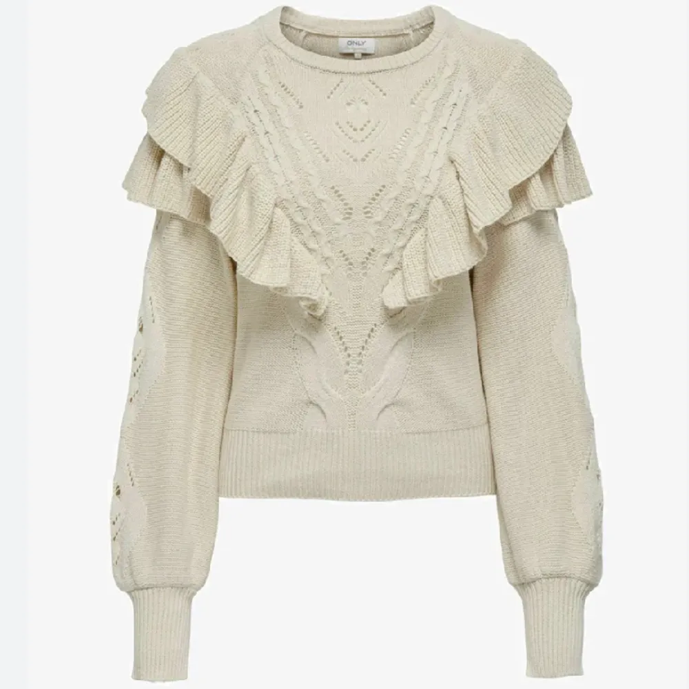 Säljer denhär superfina tröjan från Only. Inte exakt samma som på första bilden men väldigt lik. Storlek M! ❤️. Tröjor & Koftor.